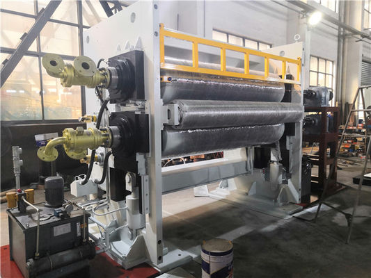 Lubang Perifer Pemanasan Mesin Roll Emboss Otomatis
