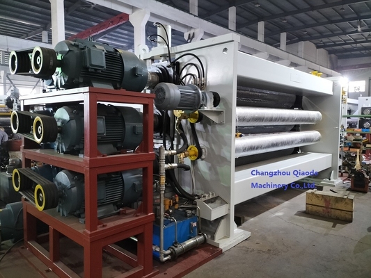 Tiga Mesin Roll Calender 520 × 3700 Penggunaan Paket Kain Nonwoven Berpola